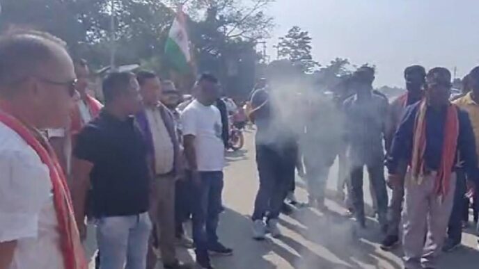 Highway blockade in Boko sparks tension over tribal status demand