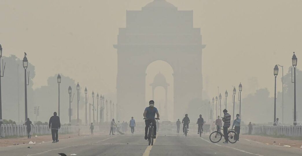 Delhi chokes again as air turns ‘Severe’ and temperature drops to 9.7°C