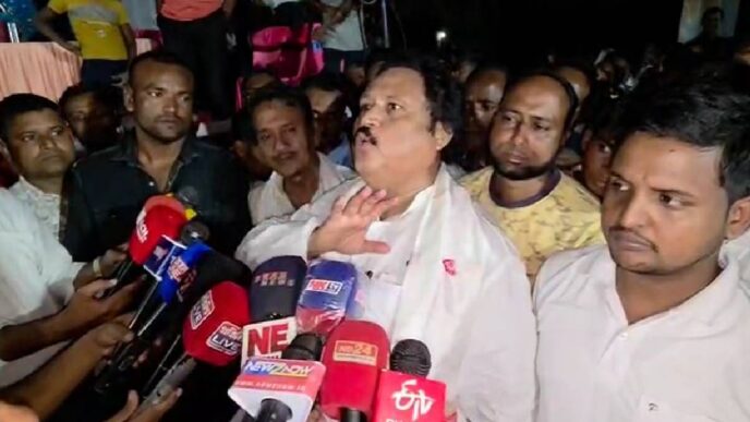 No alliance with AIUDF: Congress MLA Rakibuddin Ahmed ends all rumours