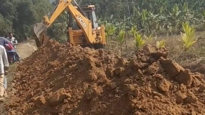 Irregularities alleged in MGNREGA road construction at Boko